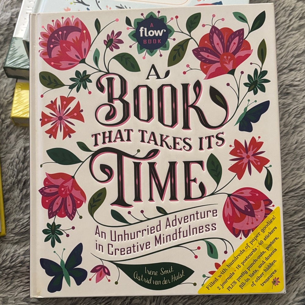 : A Book That Takes Its Time - Creative Mindfulness (White/Pink)